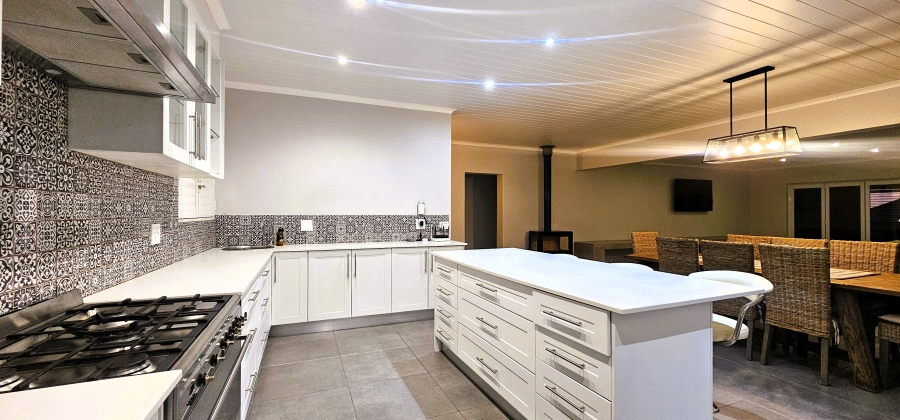 4 Bedroom Property for Sale in Myburgh Park Western Cape